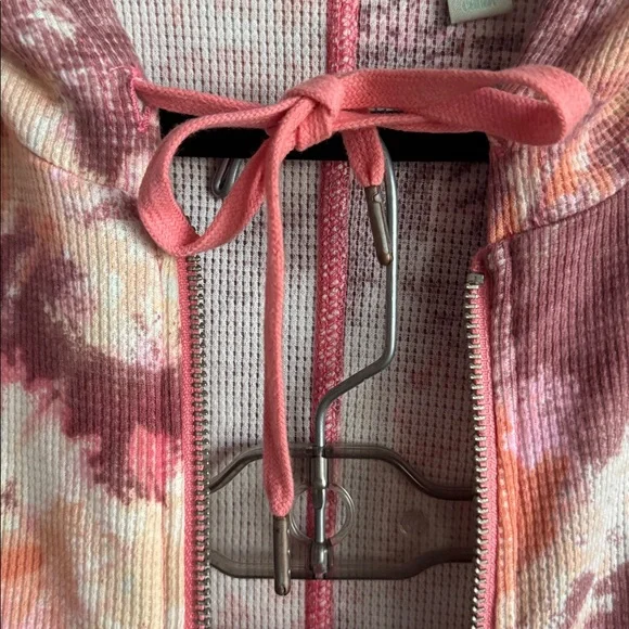 LOGO matching set of crop pant and front zip hoodie. Tie dye waffle knit. NWOT. - Picture 6 of 16